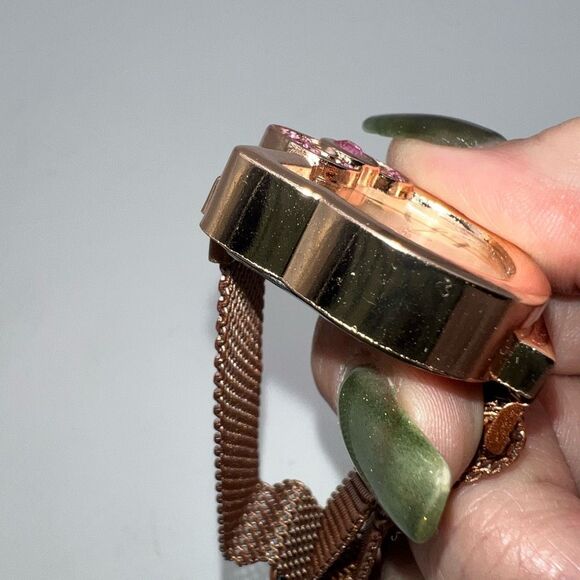 Hello Kitty Rose Gold Magnetic Mesh Strap‎ Brand New Watch - Picture 6 of 6